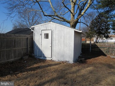 266 Nassau Ave, Paulsboro, NJ 08066 - photo 3