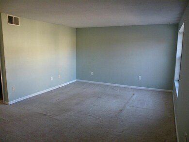 95 E Ridge Rd, MerriMacK, NH 03054 - photo 4