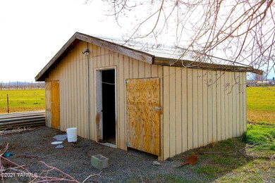 651 S Rivard Rd #14 Well House Shed_1