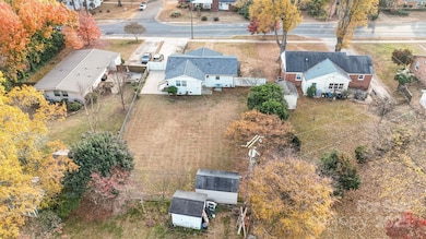 319 Scaleybark Rd, Charlotte, NC 28209 - photo 2