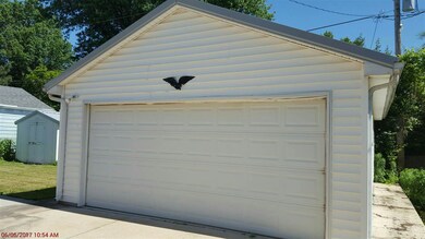 1726 Corning Ave, Waterloo, IA 50701 - photo 2