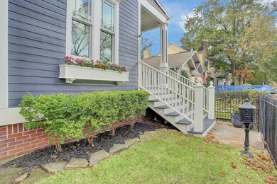 716 E 10th 1/2 St, Houston, TX 77008 - photo 2