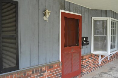 221 N Kelly St unit 2, Statesville, NC 28677 - photo 2