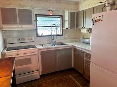 129 Sun Cir, Fort Myers, FL 33905 - photo 7