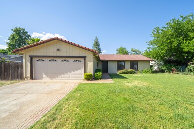 1930 Cirrus St, Redding, CA 96002 - photo 4