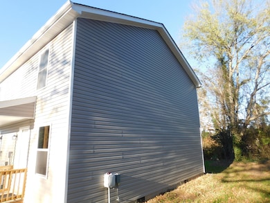 1305 Chilhowee St, Athens, TN 37303 - photo 3