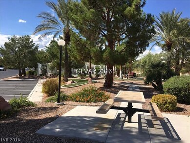 Additional free guest parking near the park for vi