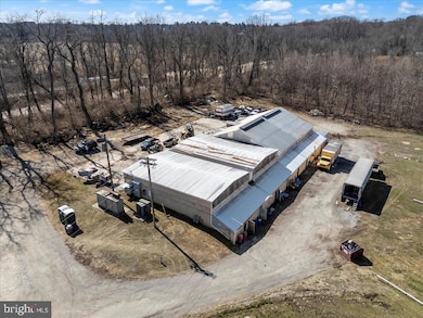 501 N Walnut Rd, Kennett Square, PA 19348 - photo 3