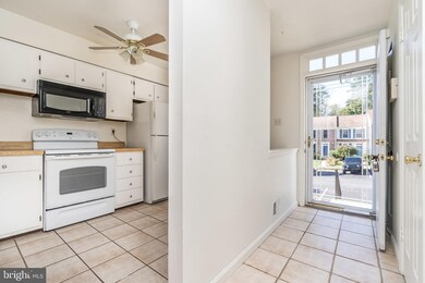 6438 Ducketts Ln, Elkridge, MD 21075 - photo 2