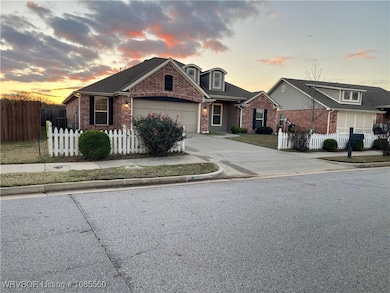 8912 Wildwood Way, Fort Smith, AR 72908 - photo 2