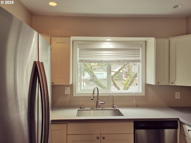 5835 Carman Dr, Lake Oswego, OR 97035 - photo 7