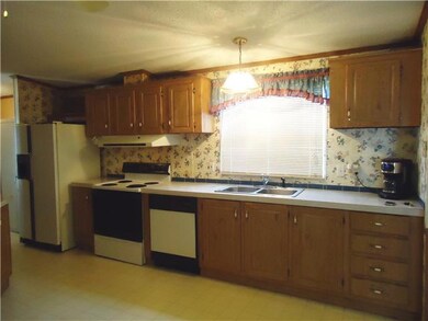 372 Elm St, Manchester, TN 37355 - photo 7