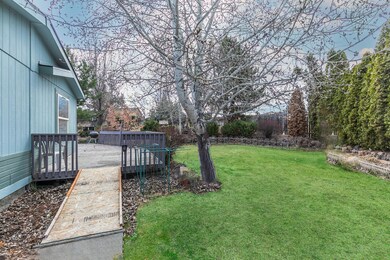 2646 SW Mariposa Loop, Redmond, OR 97756 - photo 6