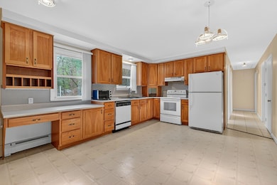 11 Brentwood Cir, Saco, ME 04072 - photo 3