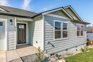 403 N Deanjou Ave, Eagle Point, OR 97524 - photo 4