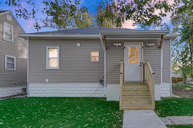 1047 Ralston St, Gary, IN 46406 - photo 2