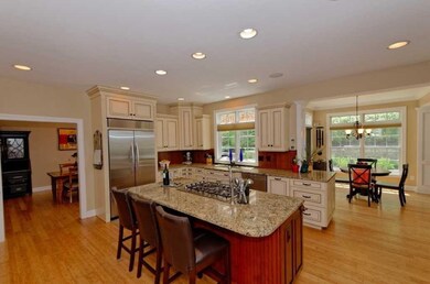 783 Waldens Pond Rd, Albany, NY 12203 - photo 4