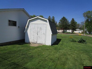 407 S 5th St, Le Sueur, MN 56058 - photo 4