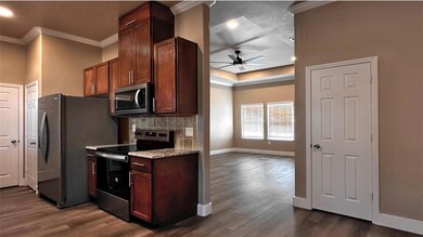 810 S 4th St, Bonham, TX 75418 - photo 7