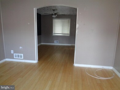 7816 Charlesmont Rd, Dundalk, MD 21222 - photo 3