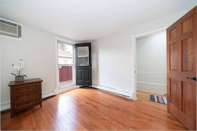 140 Pine St unit 140, Cambridge, MA 02139 - photo 4