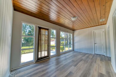 325 Spring Forest Ave, Jacksonville, FL 32216 - photo 5