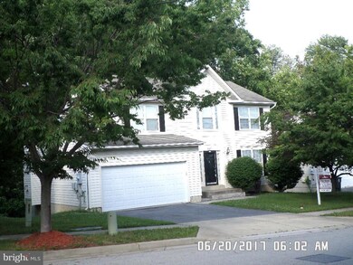 1615 Shady Glen Dr, District Heights, MD 20747 - photo 3