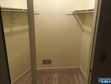 108 Raintree Ln, Mahwah, NJ 07430 - photo 7