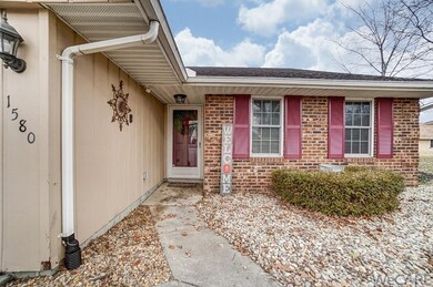 1580 Plainfield Dr, Lima, OH 45805 - photo 3