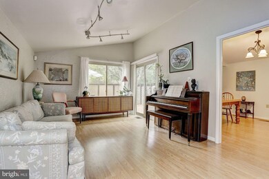 6156 Committment Ct, Columbia, MD 21045 - photo 4