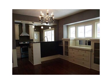 Dining Area. How cool is this area!!