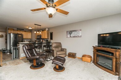 1481 Tower Ln NE unit 2, Cedar Rapids, IA 52402 - photo 7