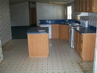 765 S Highway 71, Winslow, AR 72959 - photo 2