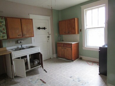 309 Steele St, Frankfort, KY 40601 - photo 4