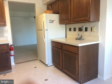 105 Claridge Ct unit 9, Princeton, NJ 08540 - photo 4