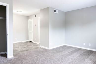 100 Valley View Dr unit E-49, Dickson, TN 37055 - photo 3