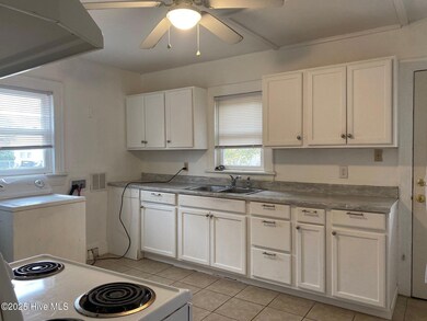 1502 E 4th St unit 1504, Greenville, NC 27858 - photo 6