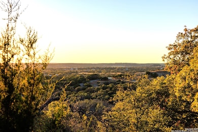 21 Scenic Ridge Dr, Fredericksburg, TX 78624 - photo 2