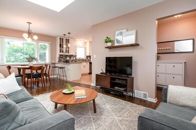 2826 Wellesley Rd-19