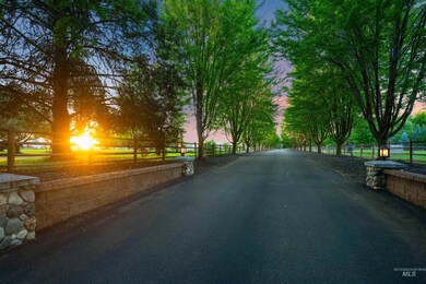 3200 N Glen Stuart Ln, Eagle, ID 83616 - photo 4