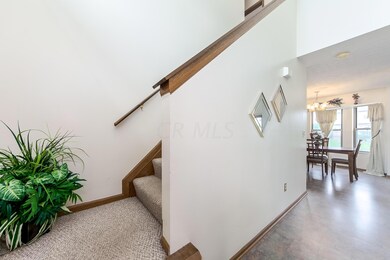 2 Story Foyer