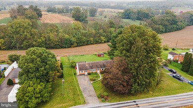 21246 Leiters Mill Rd, Hagerstown, MD 21742 - photo 2