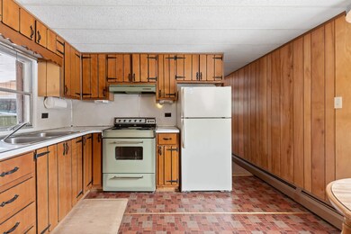 8 Stoney Brook Rd, New London, NH 03257 - photo 6