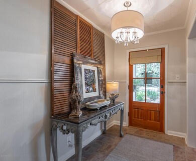 Front Door Entrance Way_