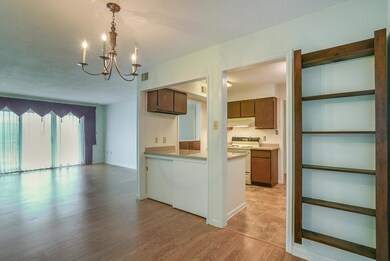 216 University Pkwy unit 28W, Johnson City, TN 37604 - photo 3