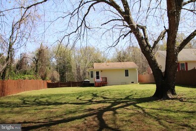 211 Meadow Ave, Colonial Beach, VA 22443 - photo 3