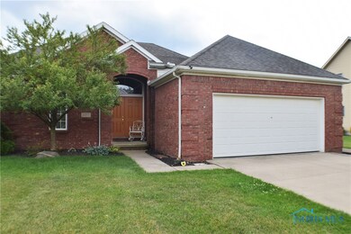 807 Challenger Memorial Dr, Woodville, OH 43469 - photo 2