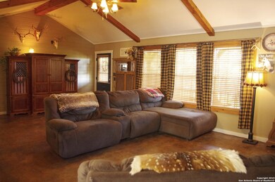 1002 County Road 242, Hondo, TX 78861 - photo 2