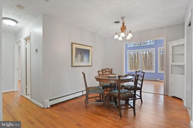 1300 Hillcrest Dr, Sykesville, MD 21784 - photo 6