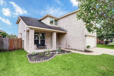704 Columbia St, Alvin, TX 77511 - photo 3